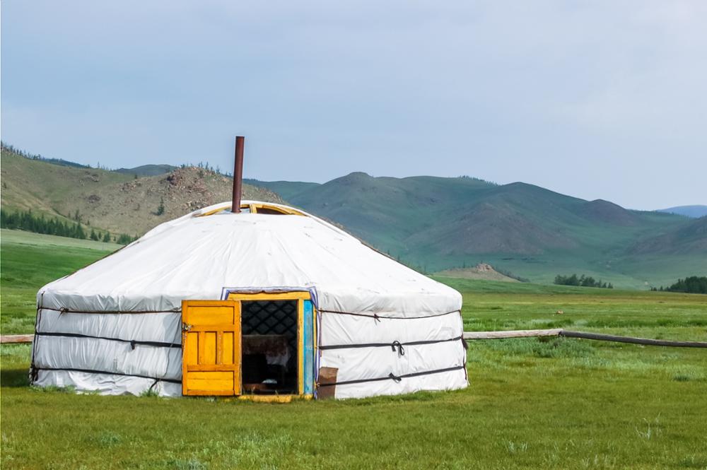 Putting up a yurt